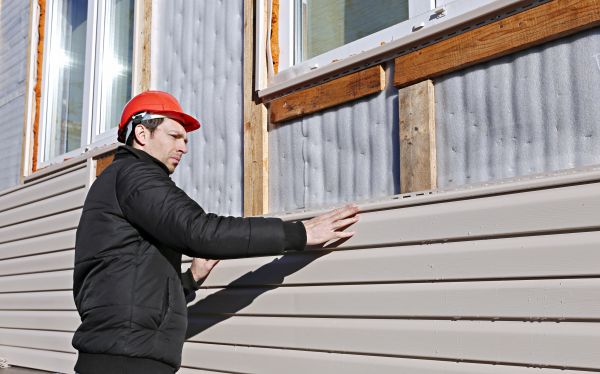 Cost of Vinyl Cladding Repair in Galveston