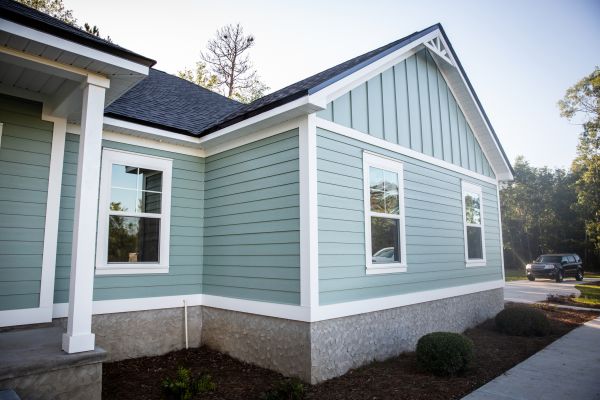 Board Siding Repair in Galveston