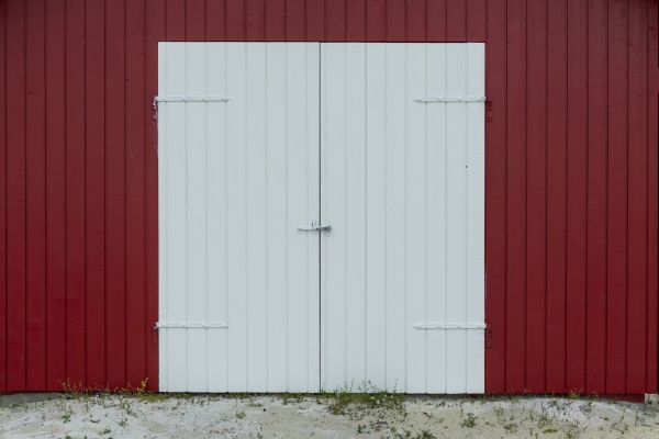 Pole Barn Siding Installation in Galveston